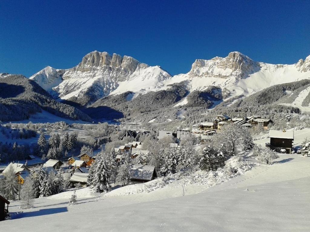 Gite Proche Des Passerelles Et Du Lac De Monteynard Saint-Martin-de-la-Cluze Buitenkant foto